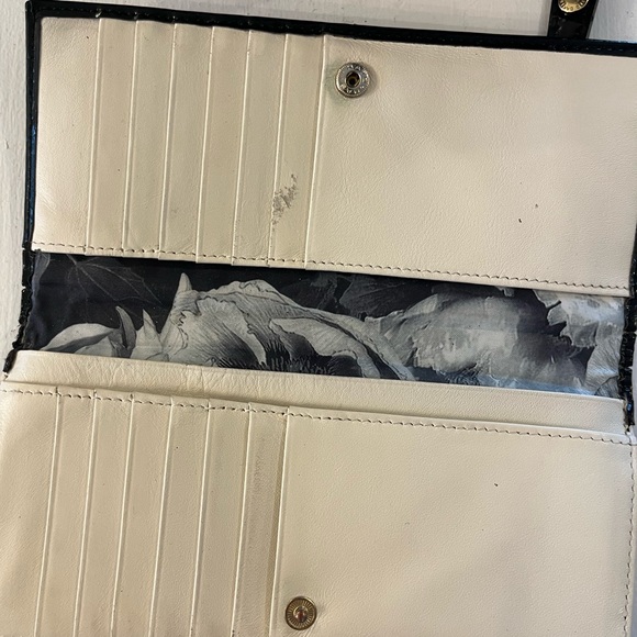 TED BAKER Temmey Small Crystal Bow Purse - Picture 6 of 8